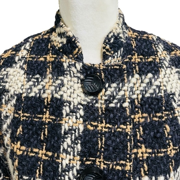 Vintage Peck & Peck Women’s Scottish Fabric Heavyweight Tweed Button Down Coat - Picture 11 of 16